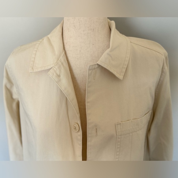 NWOT | Universal Thread | Button-Down Shacket Blazer | Cream | Small - Picture 3 of 3